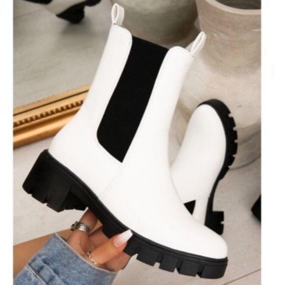 Sole Jealous Shoes - !! NEW !! White Pull On Chelsea Lug Sole Boots